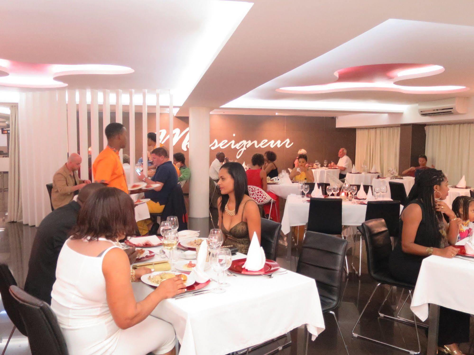 Hotel Vip Praia Zewnętrze zdjęcie